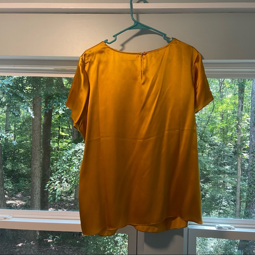 NWT Talbots Gold 100% Silk Blouse Shirt - Picture 2 of 6